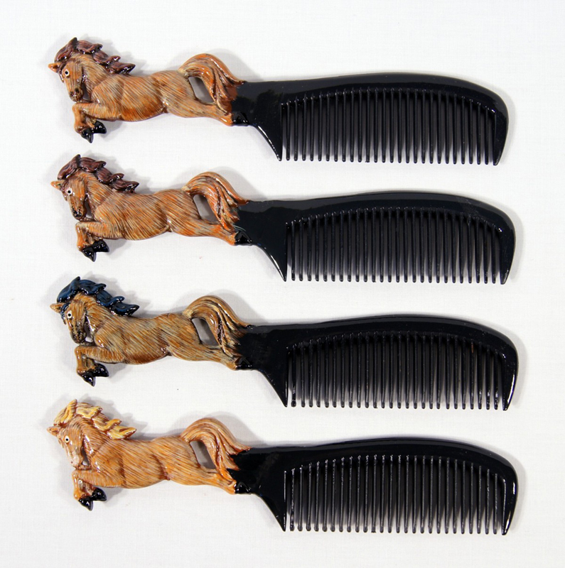 Comb-animal-horse