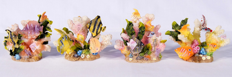 Figurine-tropical Fish On Coral