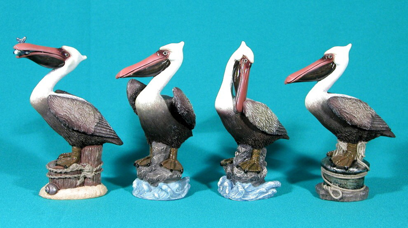 Figurine-pelican