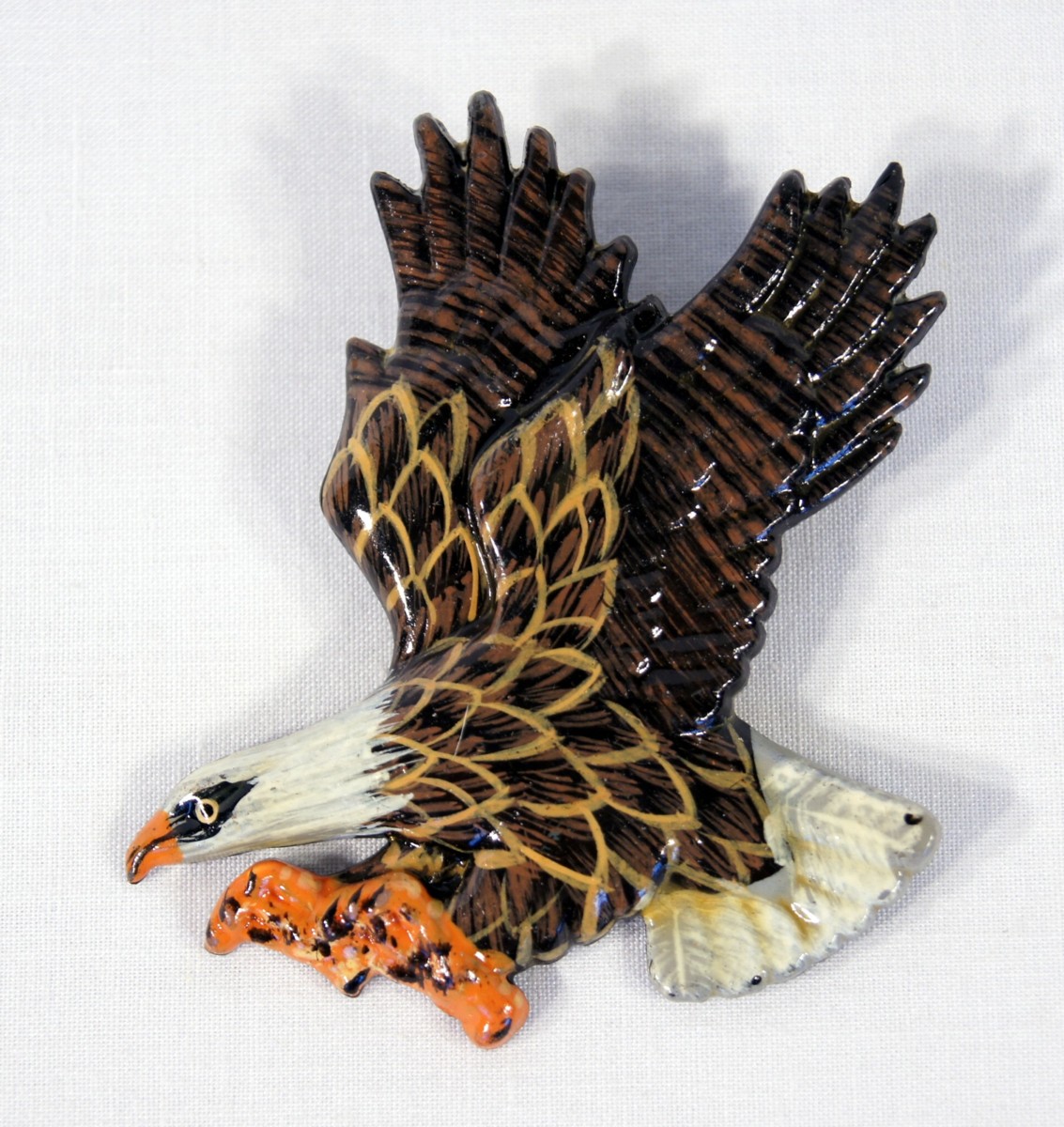 Pin-bird-eagle
